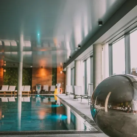 Wonder Hill - Hotelowe Z Dostepem Do Basenow I Jacuzzi Lejlighed